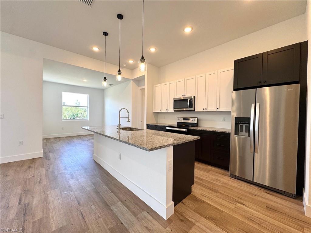 CAPE CORAL - Residential Lease