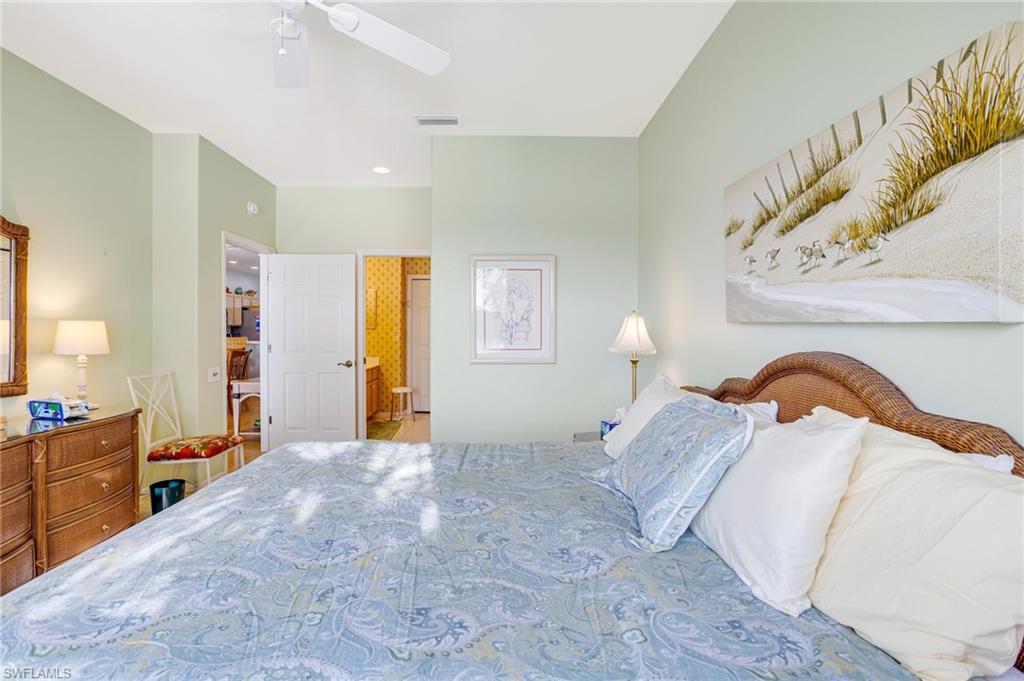 SUTTON WALK - Residential