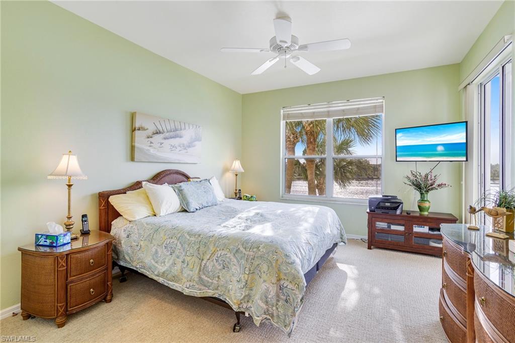 SUTTON WALK - Residential