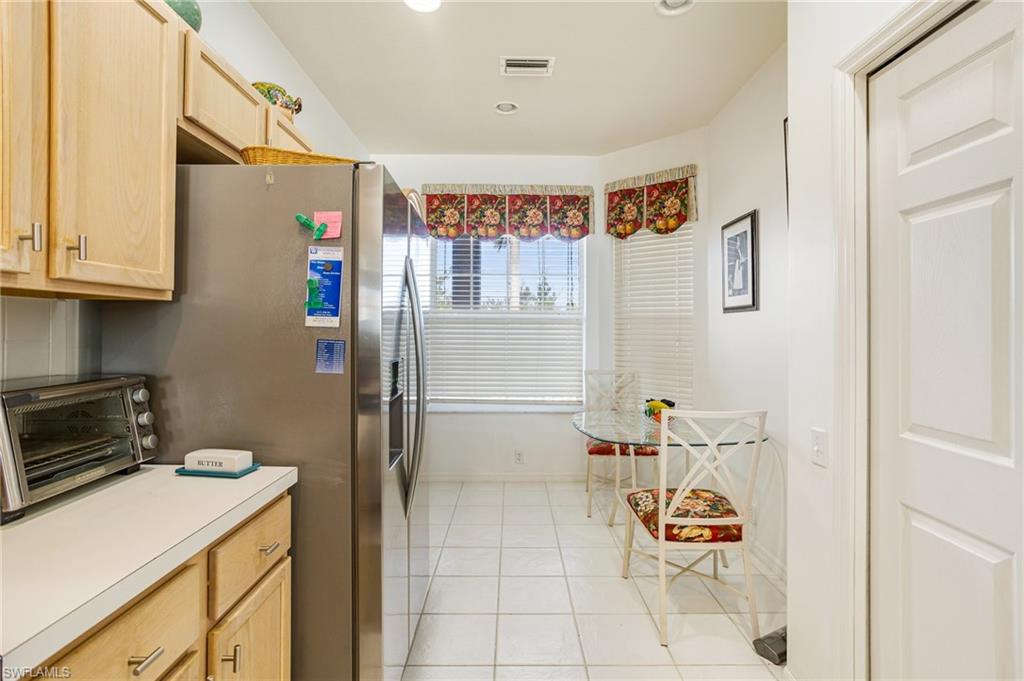 SUTTON WALK - Residential