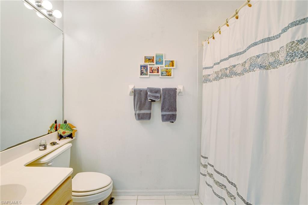 SUTTON WALK - Residential