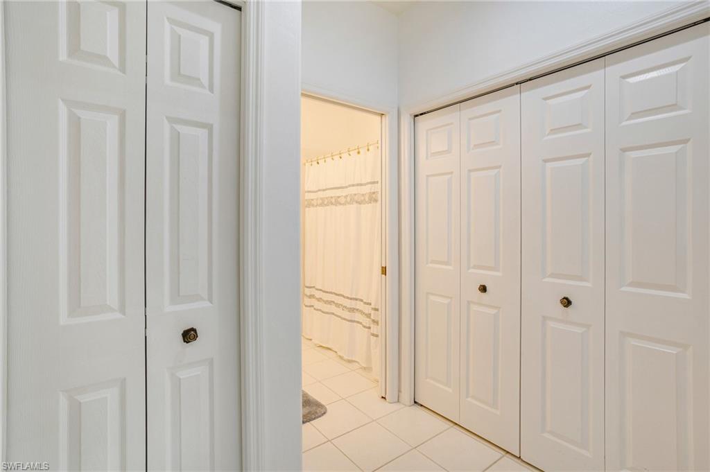 SUTTON WALK - Residential