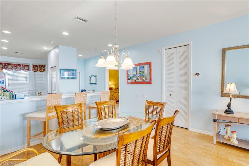 SUTTON WALK - Residential