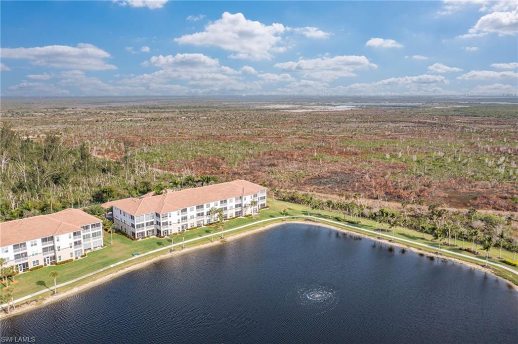 SUTTON WALK - Residential