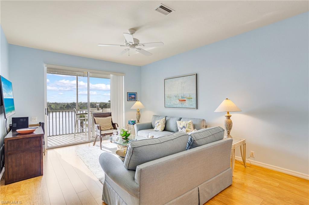 SUTTON WALK - Residential