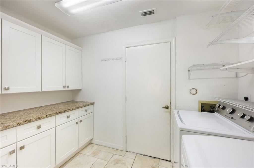 BERKSHIRE LAKES - Residential