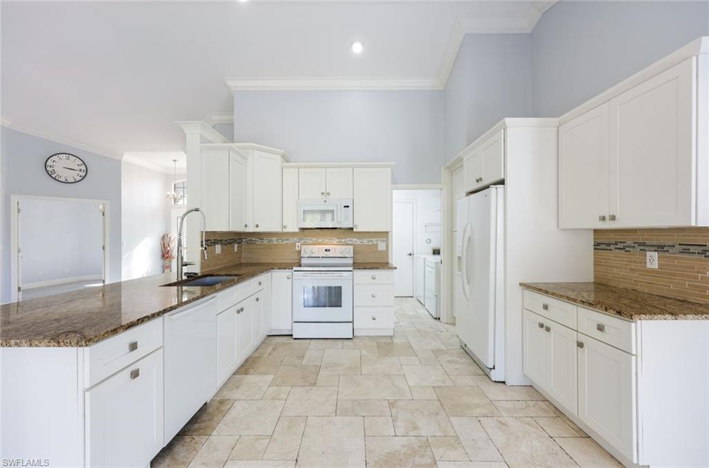 BERKSHIRE LAKES - Residential