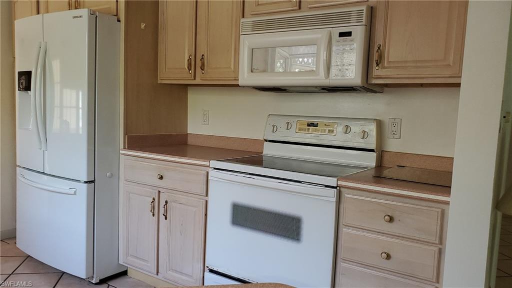 TAHITIAN SHORES - Residential