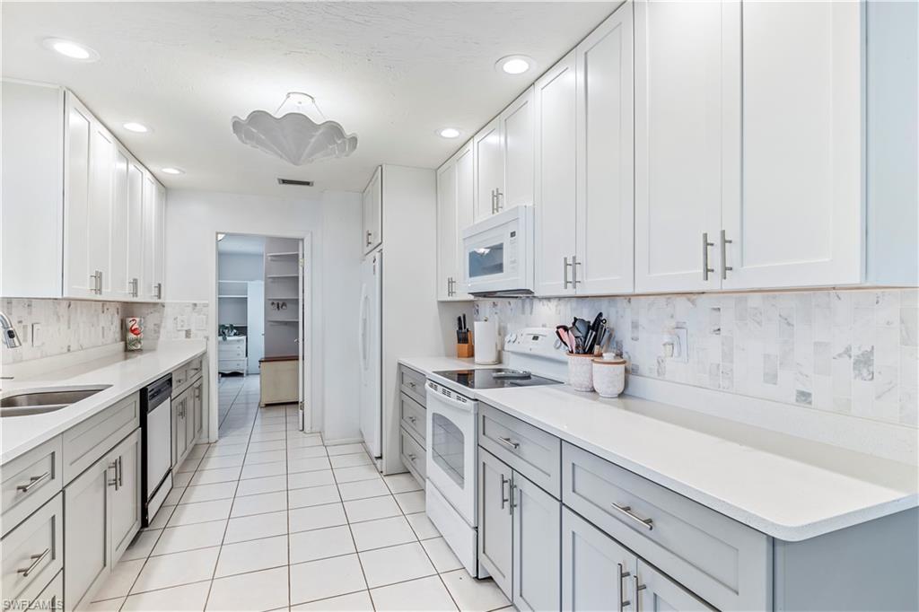 CORONADO MOORS - Residential