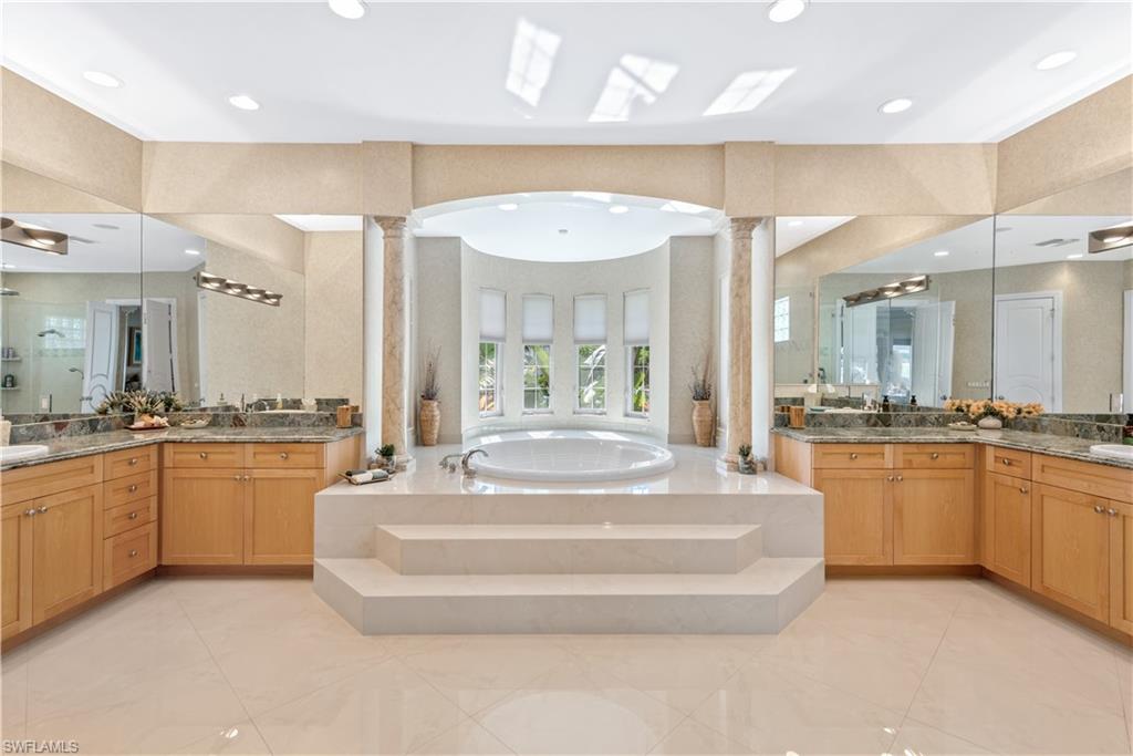 MARCO BEACH - Residential