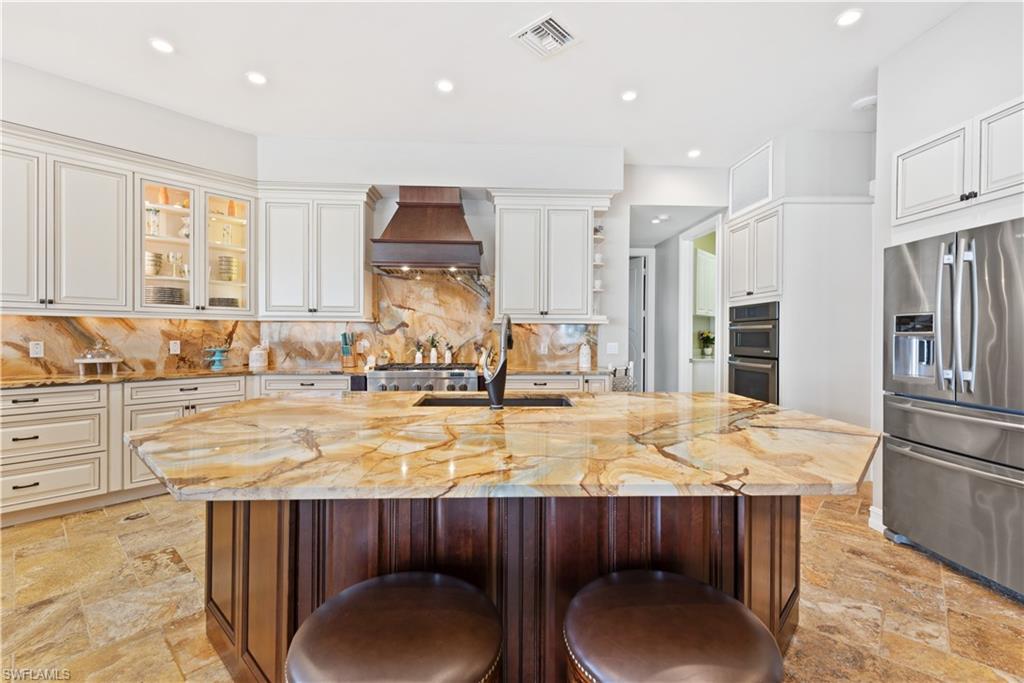 MARCO BEACH - Residential