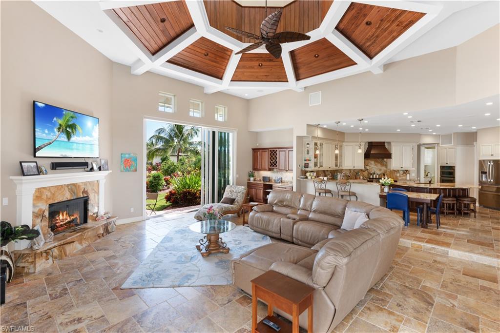 MARCO BEACH - Residential