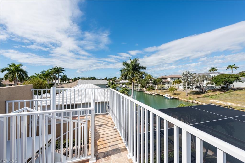 MARCO BEACH - Residential