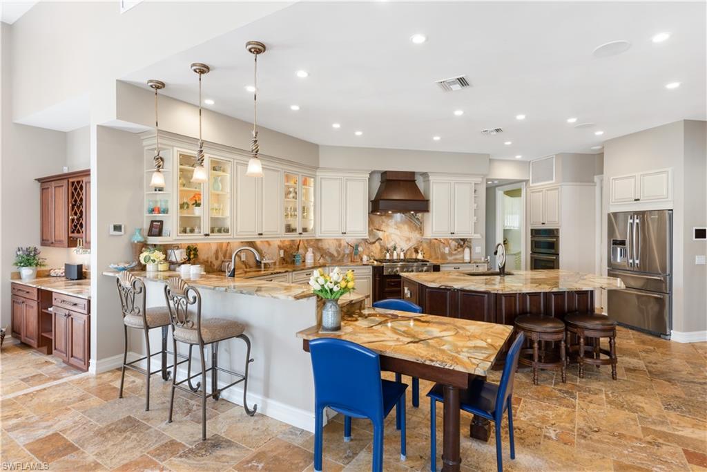 MARCO BEACH - Residential