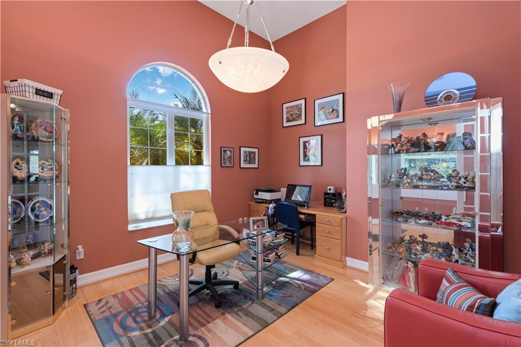 MARCO BEACH - Residential