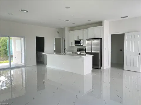 4309 8th St SW, Lehigh Acres, FL 33976 - MLS#: 225027838