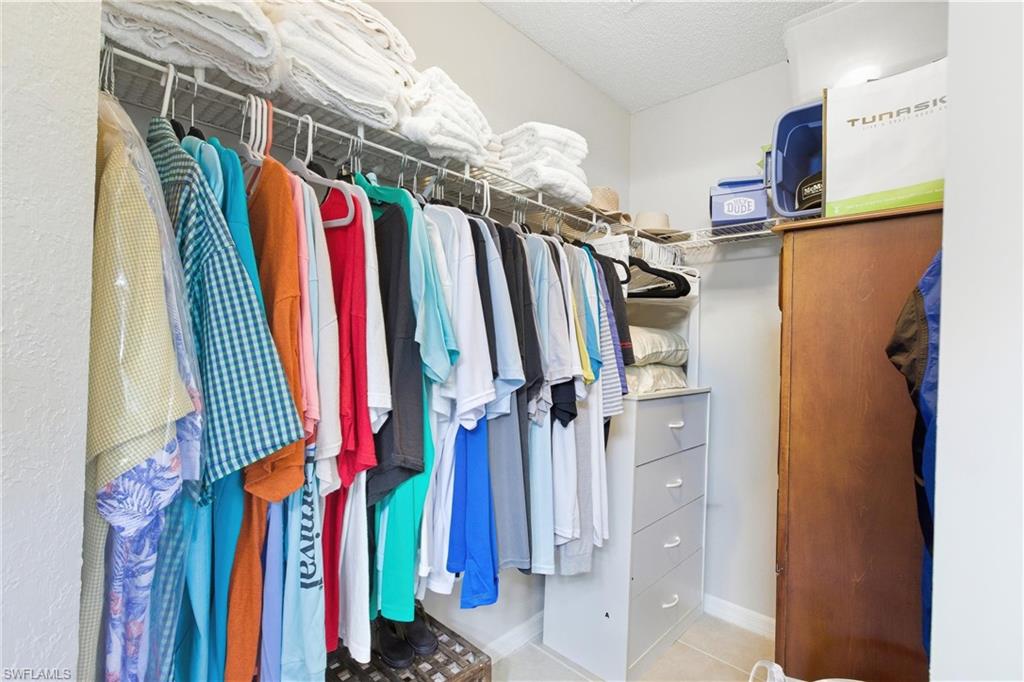 VENETIAN PALMS - Residential