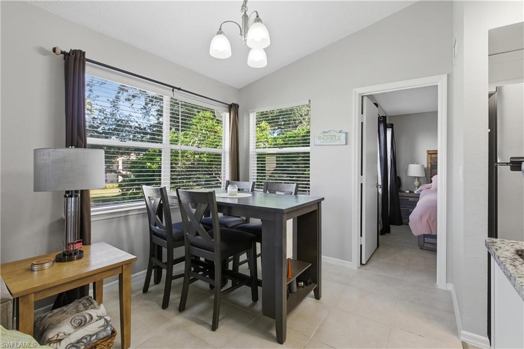 VENETIAN PALMS - Residential