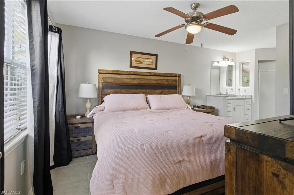 VENETIAN PALMS - Residential