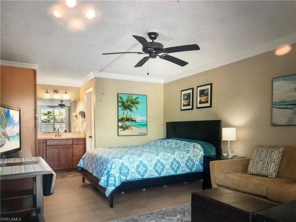 GULFCOAST INN OF NAPLES - Residential Lease