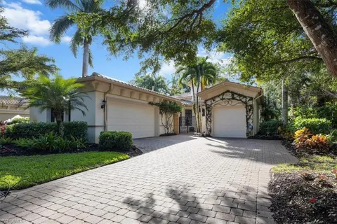 18051 Lagos Way, Naples, FL 34110 - #: 224097440
