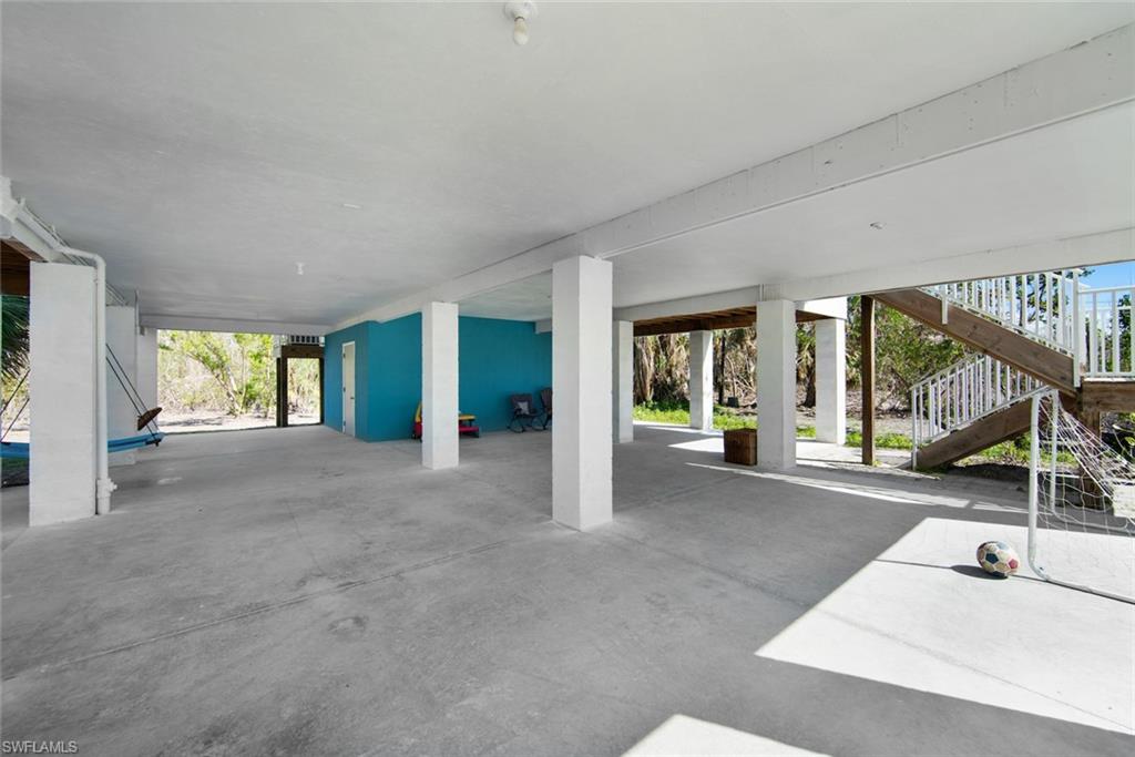 SANIBEL HIGHLANDS - Residential