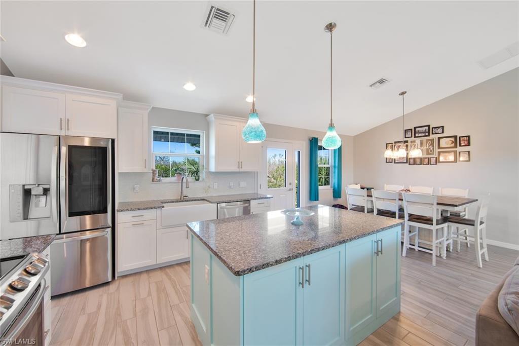 SANIBEL HIGHLANDS - Residential