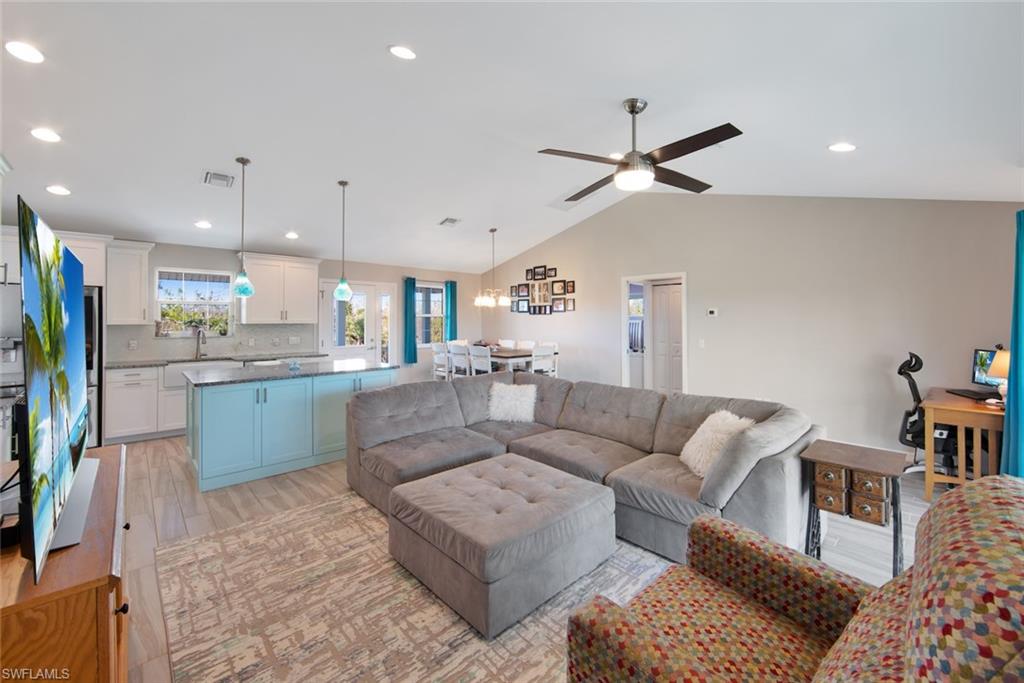 SANIBEL HIGHLANDS - Residential