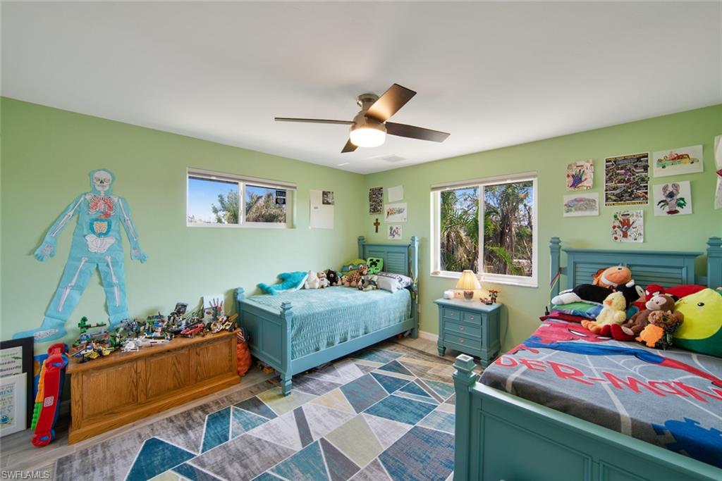 SANIBEL HIGHLANDS - Residential