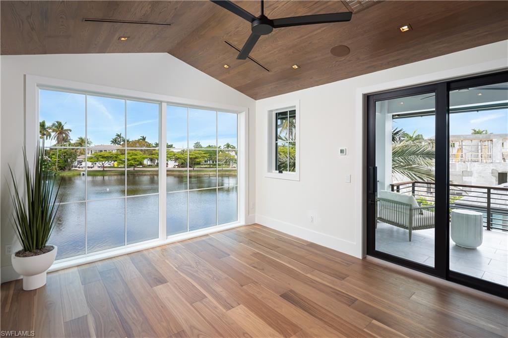 OLDE NAPLES - Residential