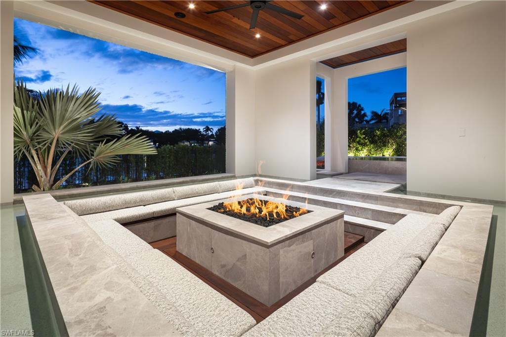 OLDE NAPLES - Residential