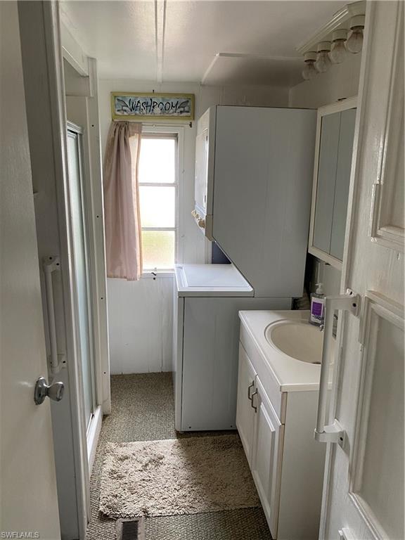 MOORHEAD MANOR - Residential