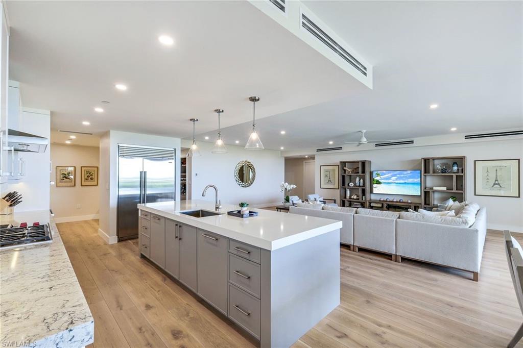 KALEA BAY TOWER 200 - Residential