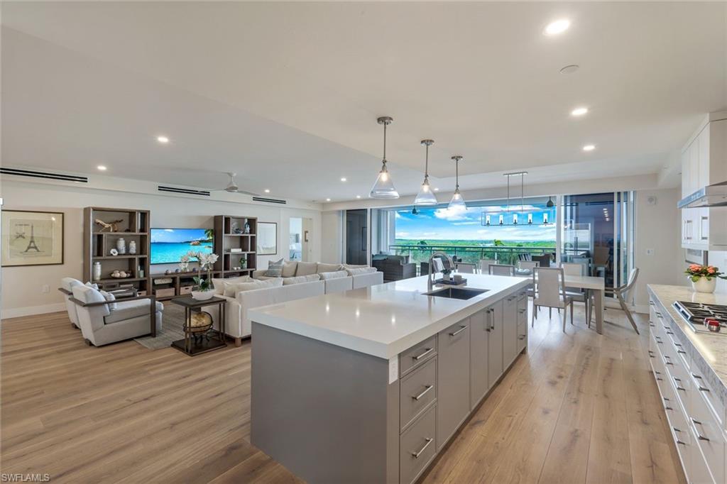 KALEA BAY TOWER 200 - Residential