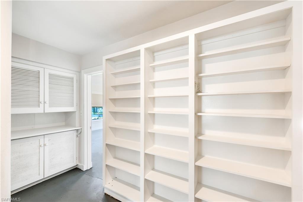 BURTWOOD - Residential