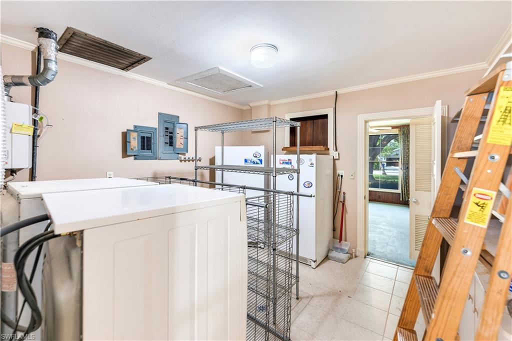 BURTWOOD - Residential