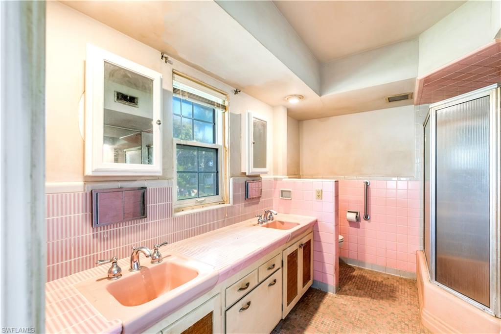 BURTWOOD - Residential