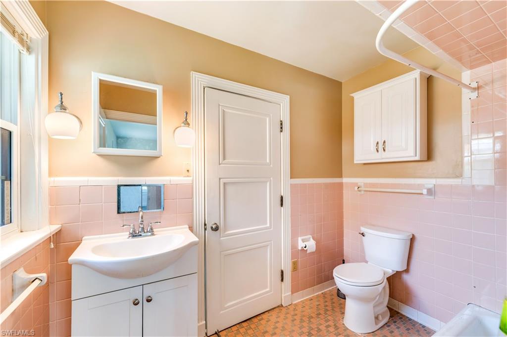 BURTWOOD - Residential