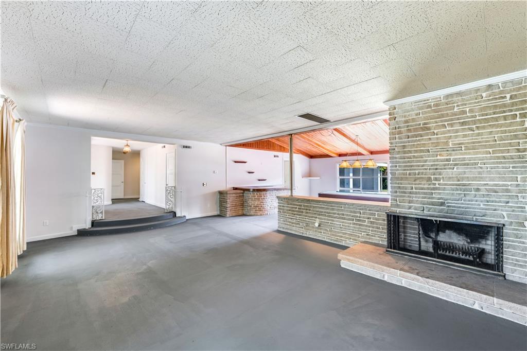 BURTWOOD - Residential