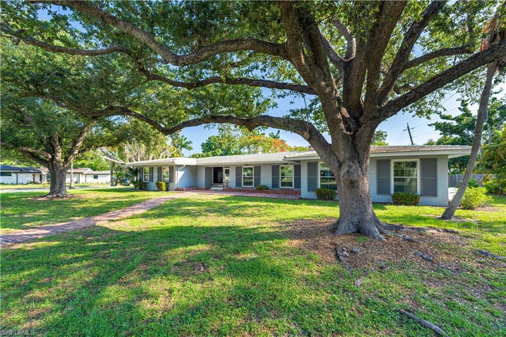 BURTWOOD - Residential