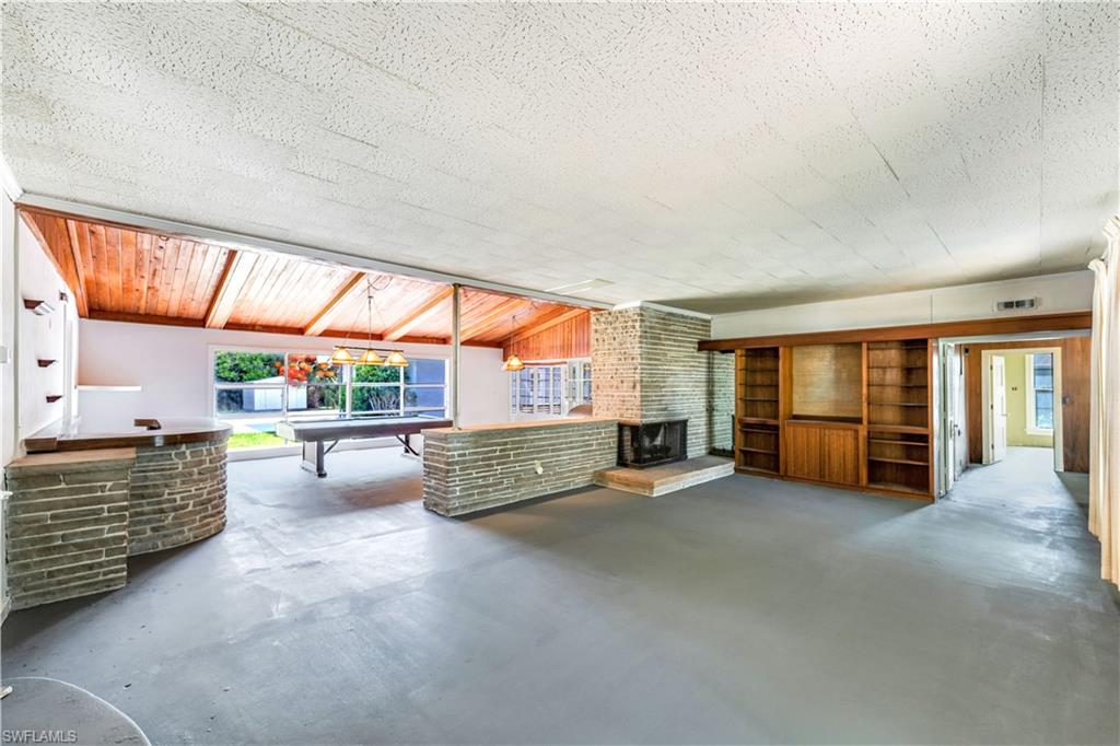 BURTWOOD - Residential