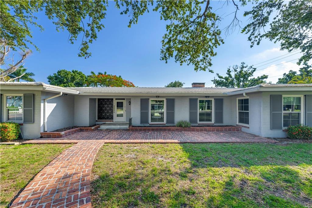 BURTWOOD - Residential