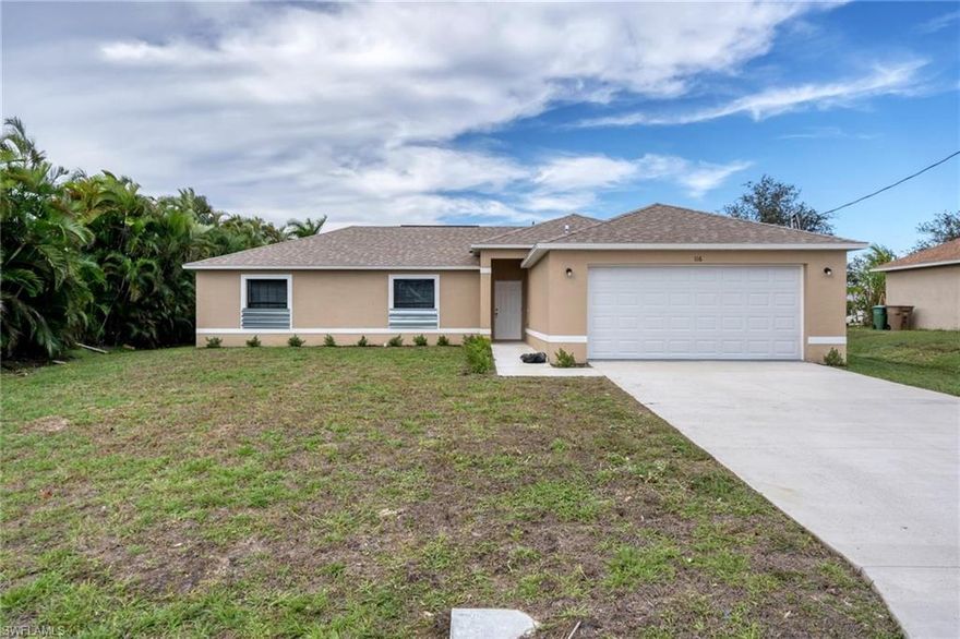 BRAND NEW HOUSE ON THE FRESH WATER CANAL OFFERS 3-BED, 2-BATH, 2-CAR GARAGE, GRANITE COUNTEP TOPS, TILE FLOORING, STENLEY STEEL APPLIANCES AND MUCH MORE. BUYER ASSUME BALANCE OF ASSESSMENTS .ENJOY THE VIEW FROM YOUR OWN BACK YARD.