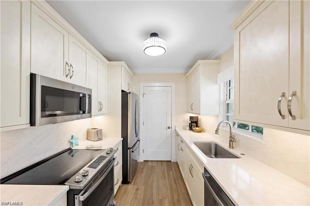 HOLLY GREENS VILLA - Residential Lease