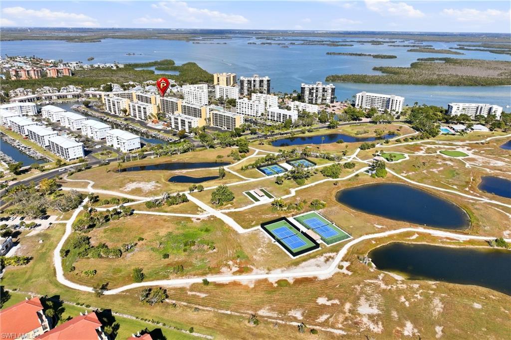 HIBISCUS POINTE - Residential