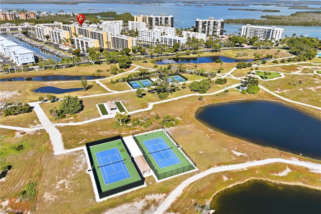 HIBISCUS POINTE - Residential