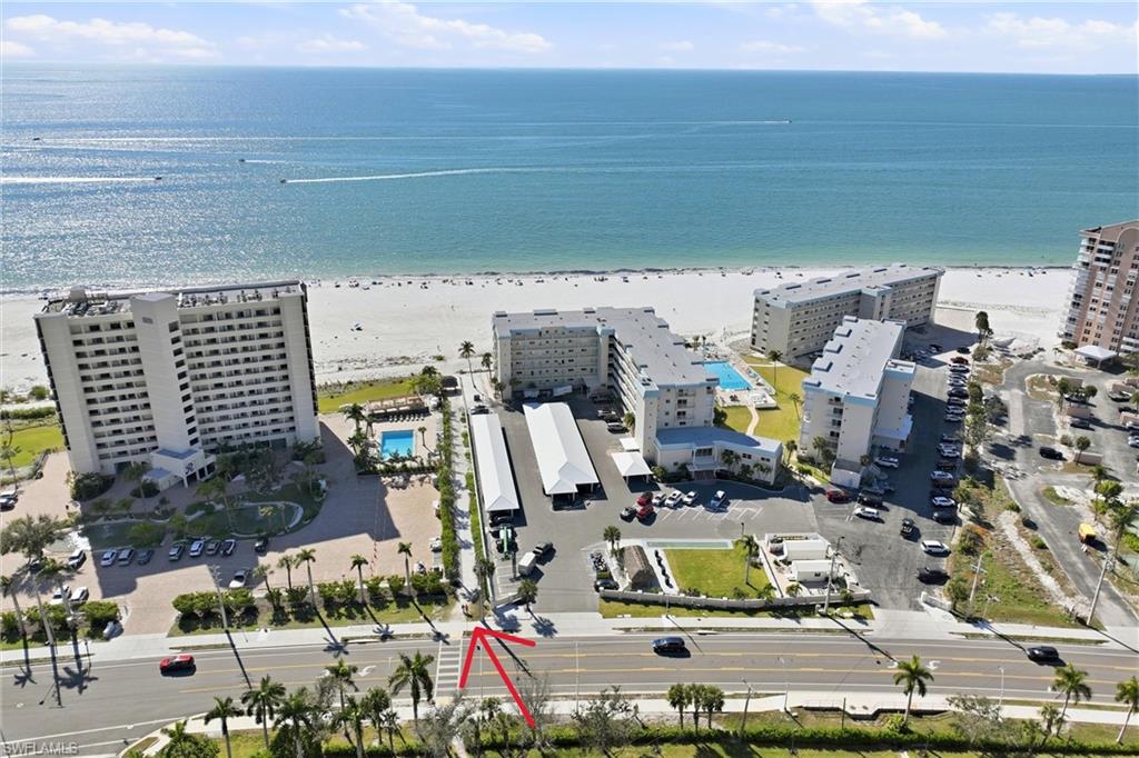 HIBISCUS POINTE - Residential