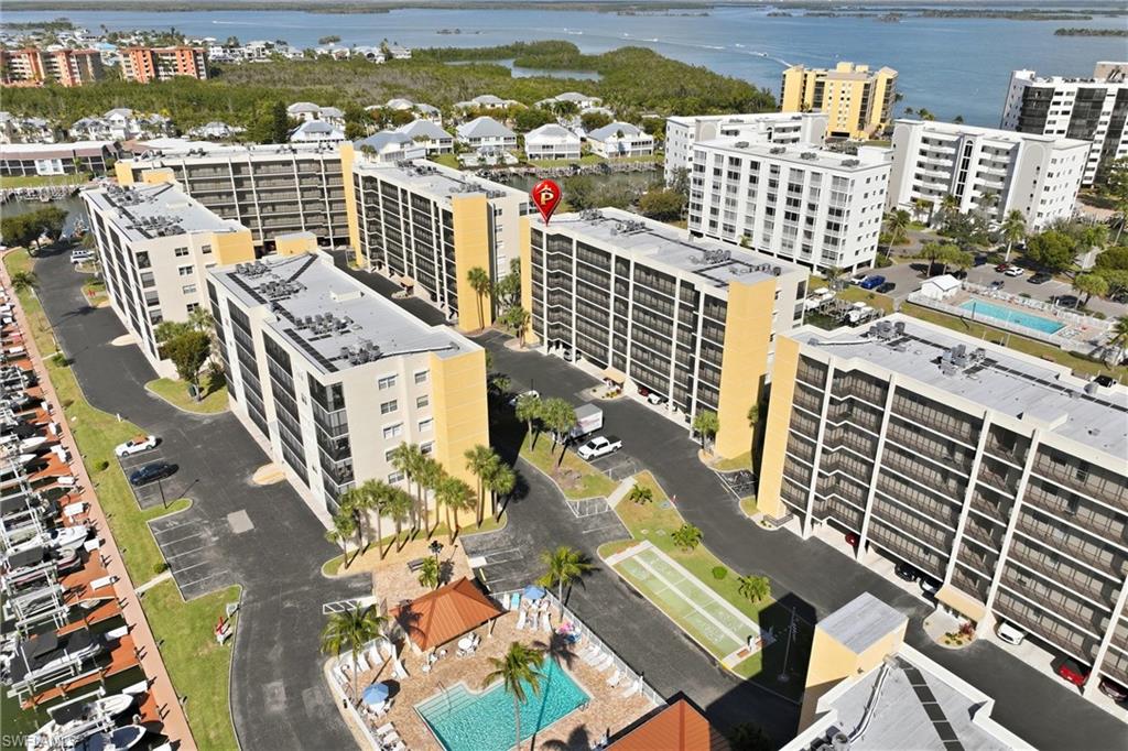 HIBISCUS POINTE - Residential