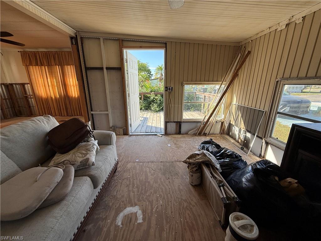 COASTAL ESTATES - Residential