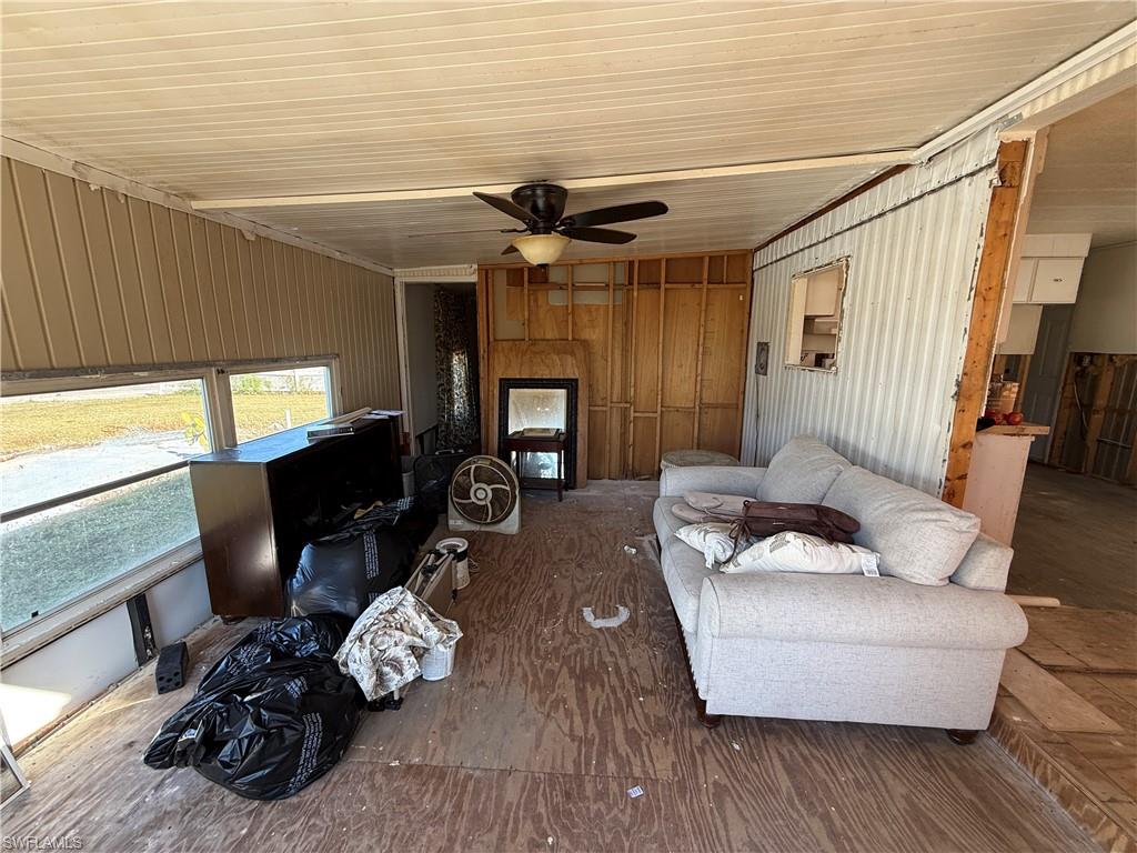 COASTAL ESTATES - Residential